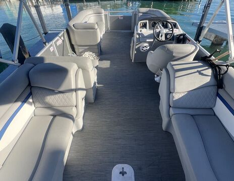 22' Bennington Tritoon  w/ GPS TRACKS to popular destinations!