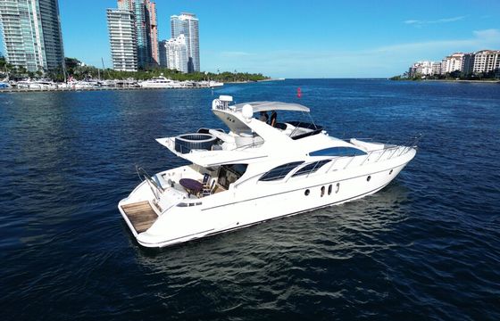 ENJOY MIAMI IN NEW 68FT AZIMUT with JACUZZI!