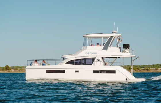 Crewed Leopard 43 Power Cat.