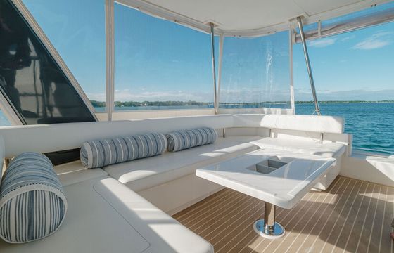 Crewed Leopard 43 Power Cat.