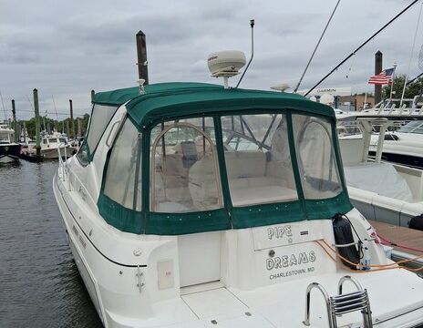 Sea Dreams provides a number of services and sightseeing tours.