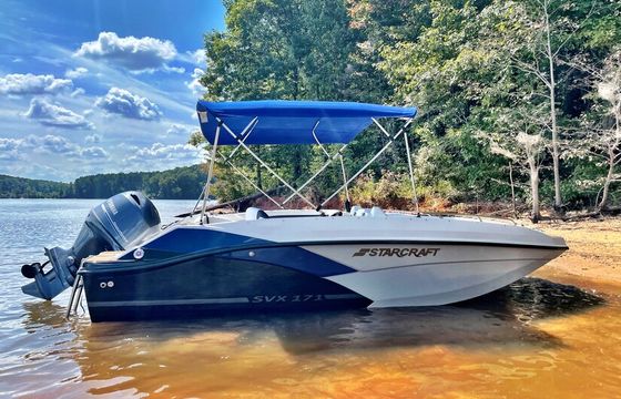 17’ Deckboat at Lake Gaston. Fuel included!!