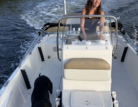 "No Credit" 19' Key West Center Console
