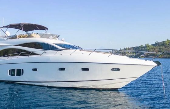 Luxury Sunseeker Manhattan 80ft Yacht Charter | Miami Private Yacht Ex