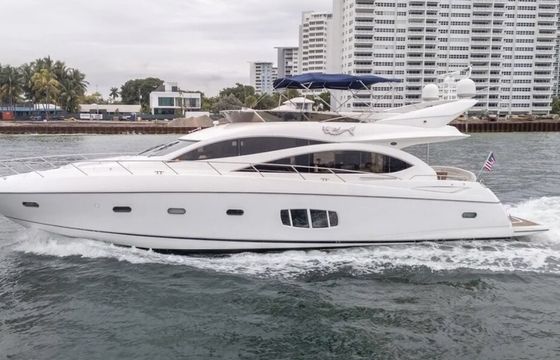 Luxury Sunseeker Manhattan 80ft Yacht Charter | Miami Private Yacht Ex
