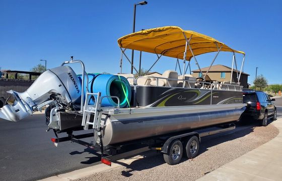 Fun in the Sun at Lake Pleasant Harbor on our 26ft Party Pontoon Boat