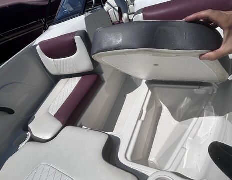 Tahoe 400 TS Bowrider on Percy Priest Lake, Seats 6