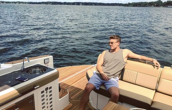 12 PPL | $600hr | Luxury Yacht SLX 400