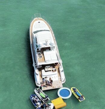 66ft Azimut Free Jetski And Water Toys