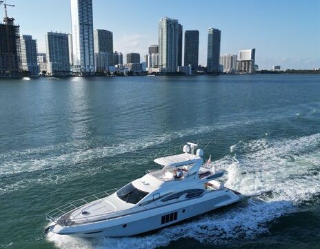 66ft Azimut Free Jetski And Water Toys