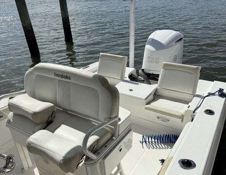 253 Everglades Perfect for Charleston Waters!