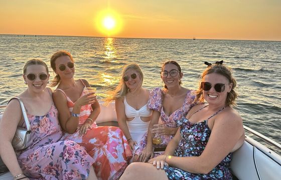 Luxury Sunset Cruise  – Dolphins, Bridges, Stunning Views!