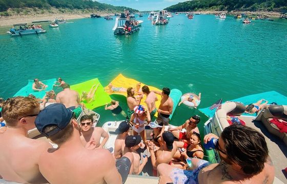 12 Person Party Boat W/Slide – Lake Travis