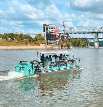 Private Nashville Party Pontoon – Downtown River Cruise