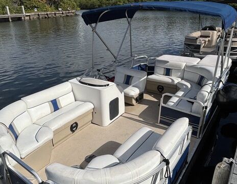 "22ft Pontoon – Dania Beach | Sandbar & Fishing | Up to 12 Guests"