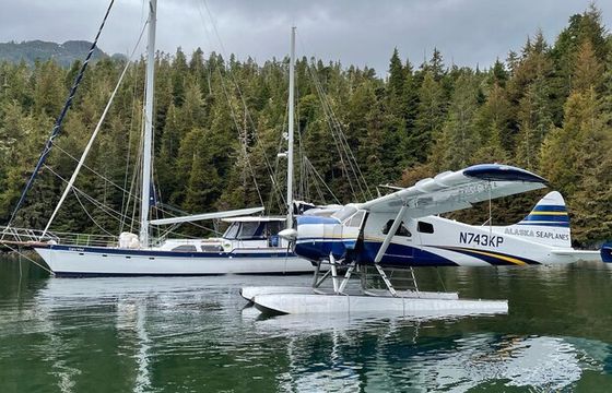 72 Foot Sailboat with large private Jacuzzi on deck (Seattle)