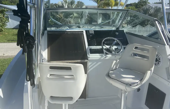 2021 Pursuit 23 - Perfect for Fishing/Diving/Sandbar!