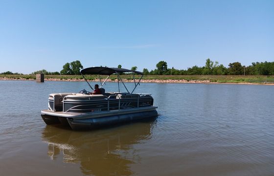 Lakefront Party Oasis: Party Barge Tritoon