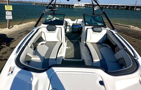 "Yamaha 212x Surfing Adventure Awaits!"