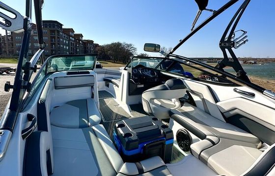 "Yamaha 212x Surfing Adventure Awaits!"