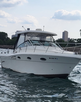 Luxury Boat With the Amenities Down Below and a Great Party Boat