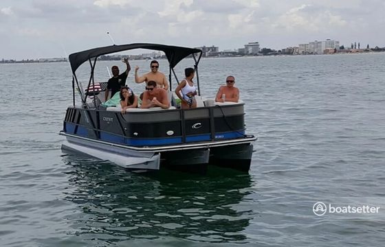 230 Crest Tri-toon with Yamaha 150