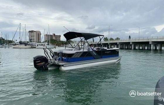 230 Crest Tri-toon with Yamaha 150
