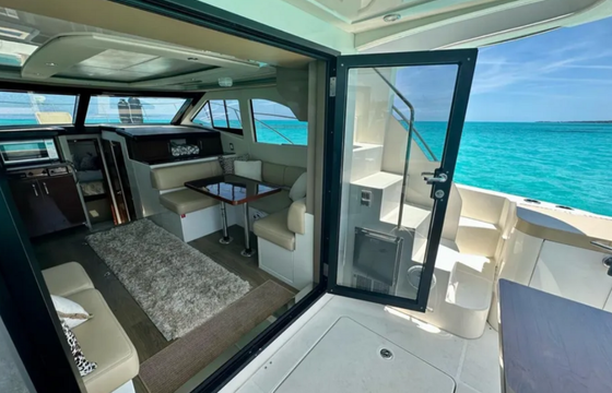 Carver 40 – Luxury Day Charter to Culebra