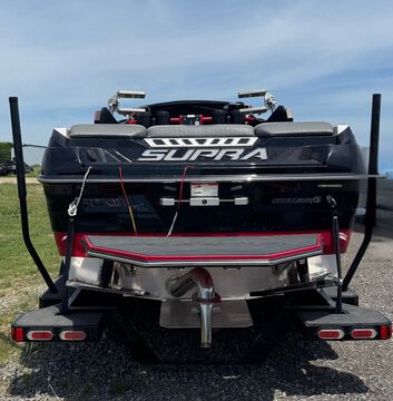 Supra SL450 – 24’ Surf &amp; Wake Performance Boat