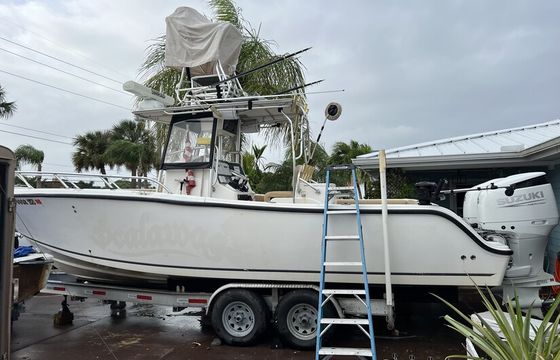 Adventure Awaits! Book the Fishing & Cruising Boat