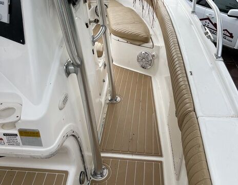 Adventure Awaits! Book the Fishing & Cruising Boat