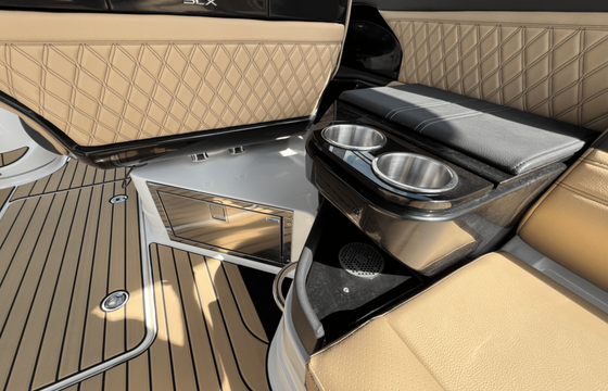 2025 Luxury 31Ft Sea Ray SLX 280 OB