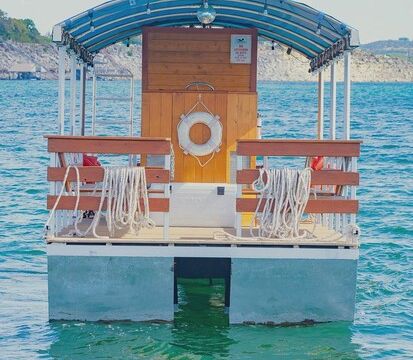 Lake Travis Party Cruise Aboard the Day Tripper – Up to 14 Guests
