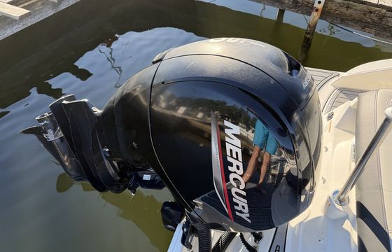 2022 Sea Ray SERX-19’