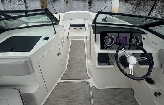 2022 Sea Ray SERX-19’