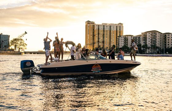 26' Party Deck Boat - Loud Sound System, Comfy Seats, Up to 12 Guests