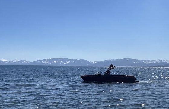 Lake Tahoe surfing boat comes with Captain all gear included new boat￼
