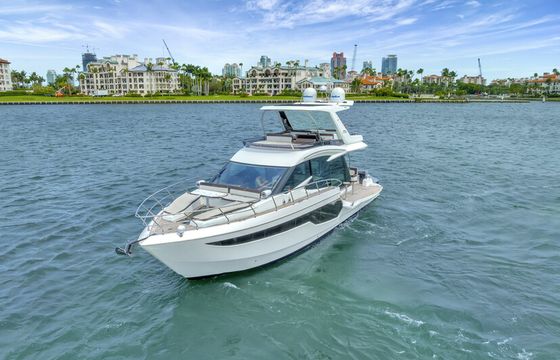 Luxury Galeon 53 Fly