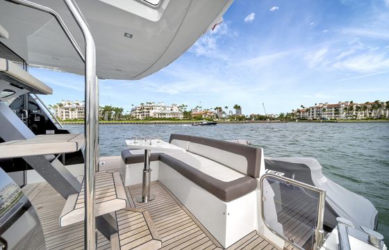 Luxury Galeon 53 Fly
