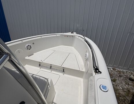 27' Triton Twin 150s w/ GPS TRACKS to popular destinations!