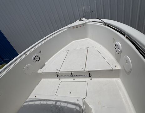 27' Triton Twin 150s w/ GPS TRACKS to popular destinations!