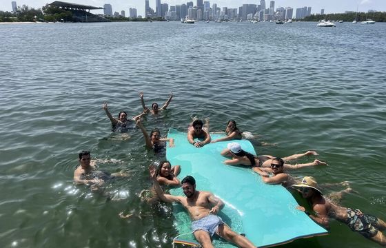 Large group boat rental Miami - 25 guests  - MIAMI PARTY BOAT RENTAL