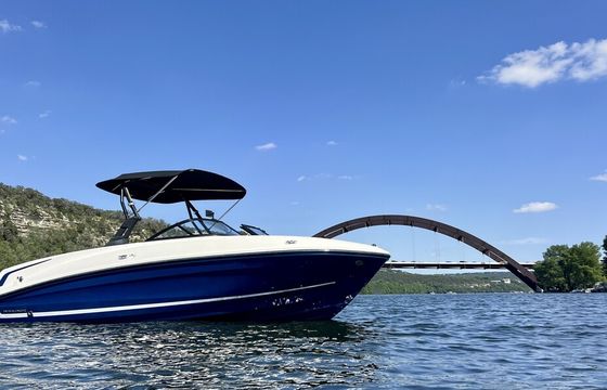 ** Premium ** VR6 on Lake Austin or Lake Travis