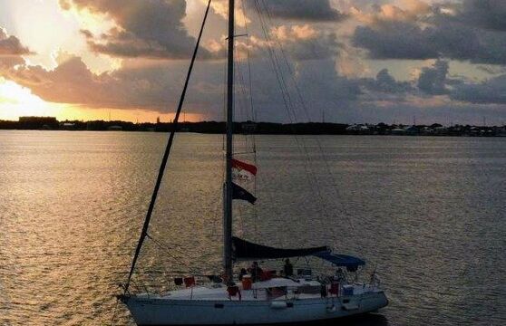 Thirsty Lady.  All Included! Daily Sails &amp; Lodging! 3bd/3bth