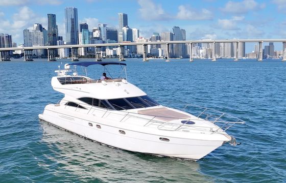 55Ft Luxury Yachy in Miami with 1 Jet Ski Included.