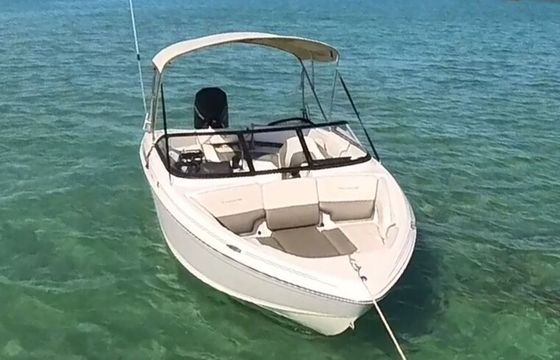Tahoe 210 S – Captained Boat Tour | Hallandale Beach Fun & Relaxation