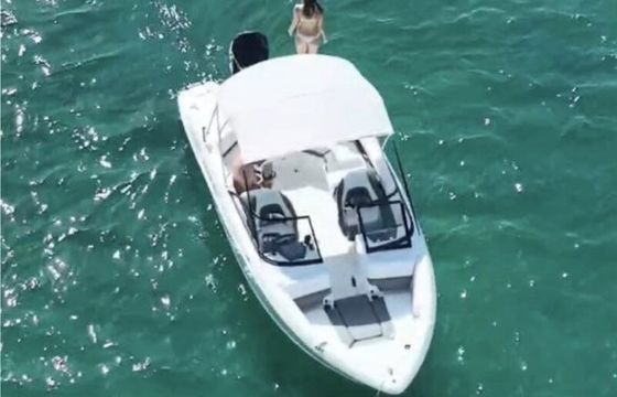 Tahoe 210 S – Captained Boat Tour | Hallandale Beach Fun & Relaxation