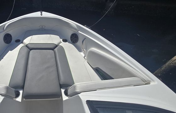 Tahoe 210 S – Captained Boat Tour | Hallandale Beach Fun & Relaxation