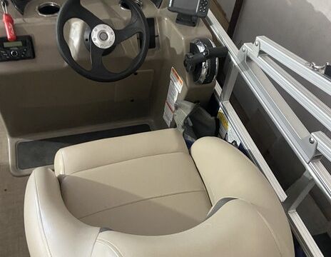 PK Party Barge - 18' Family Pontoon for Sandy Beach & Hells Gate