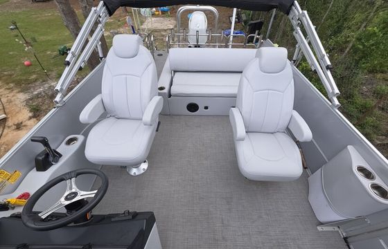 2024 bentley 24' legacy
